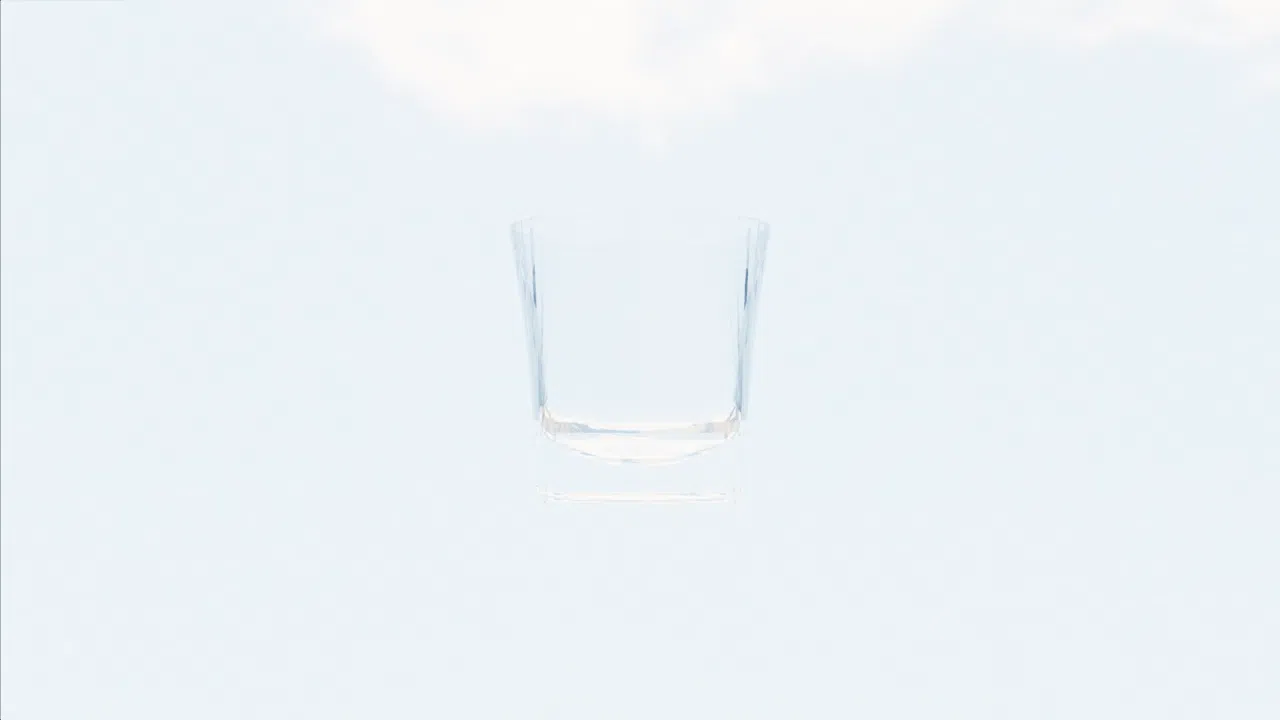 water_glass-onbiqg photo
